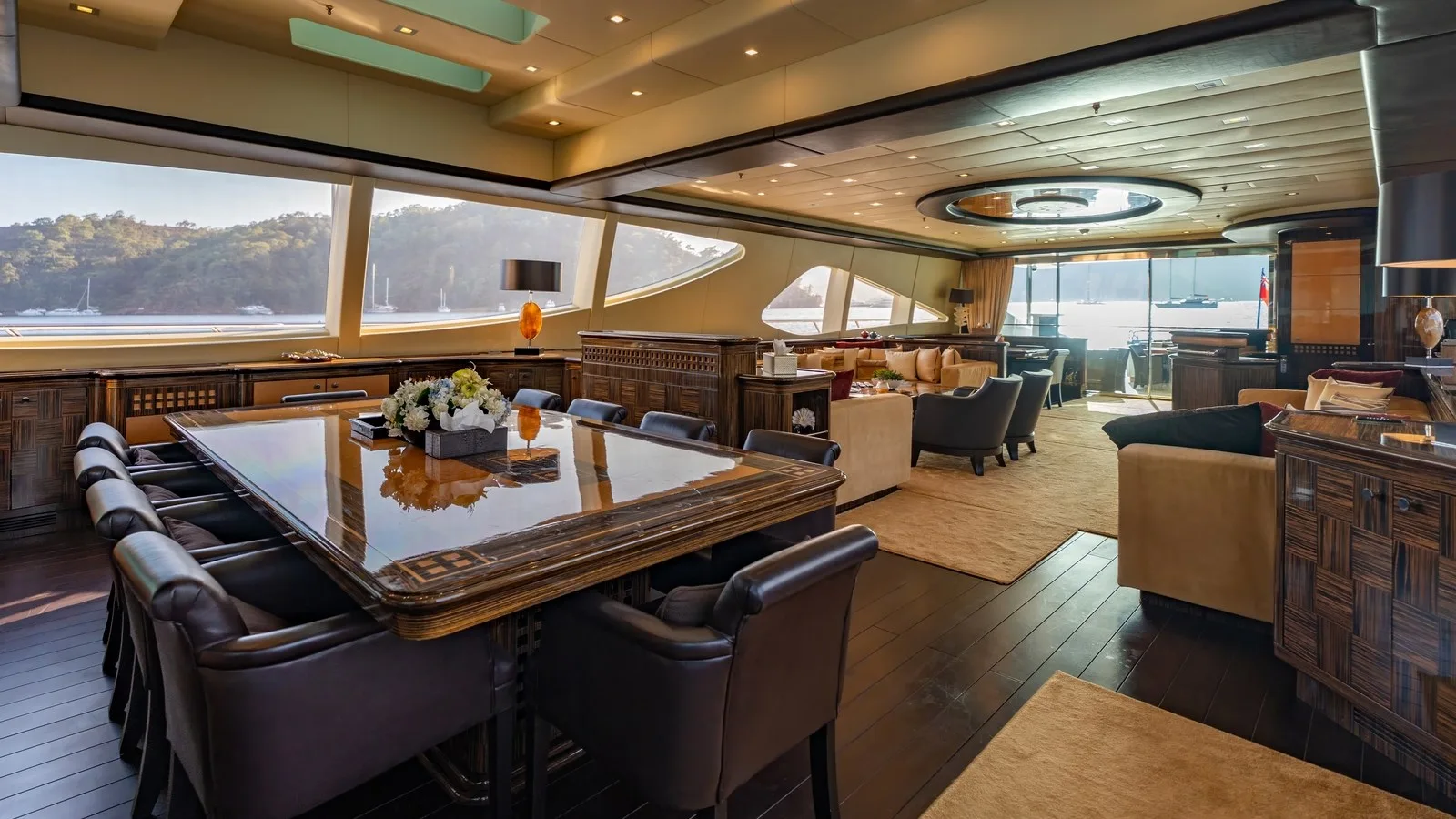 Mangusta Mangusta 165