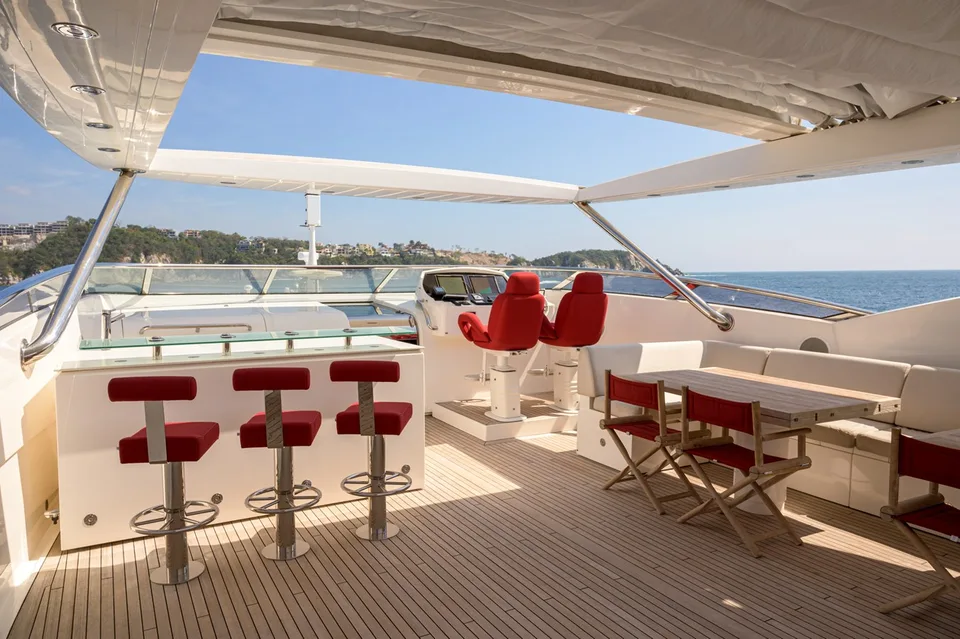 Sunseeker Sport Yacht