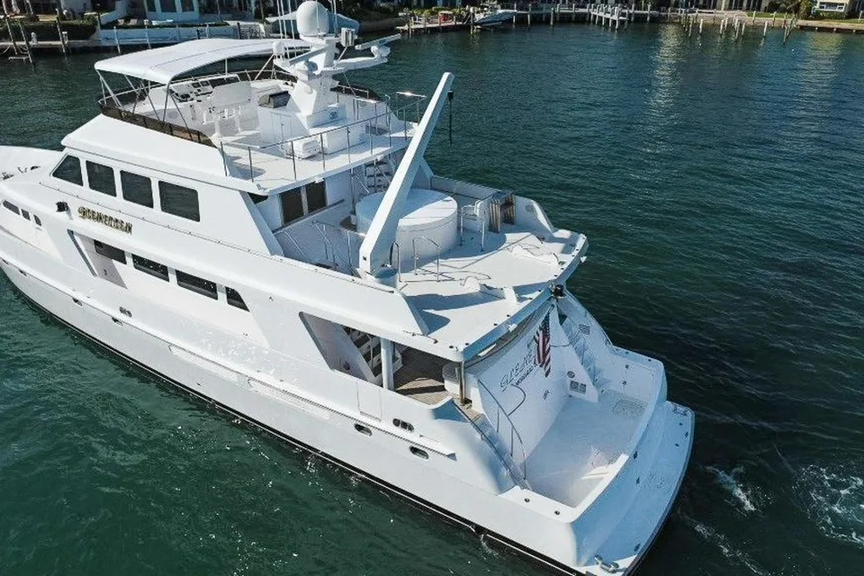 President 100 Motor Yacht