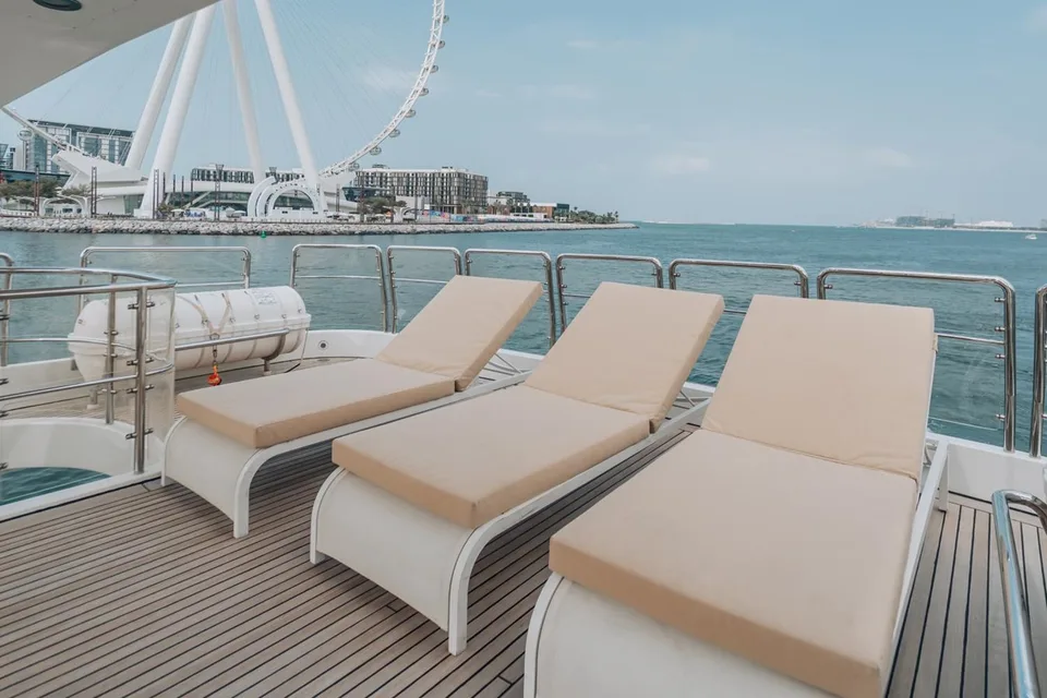 Benetti  Benetti 115