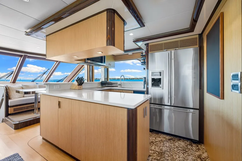 Ocean Alexander 83 Motor Yacht