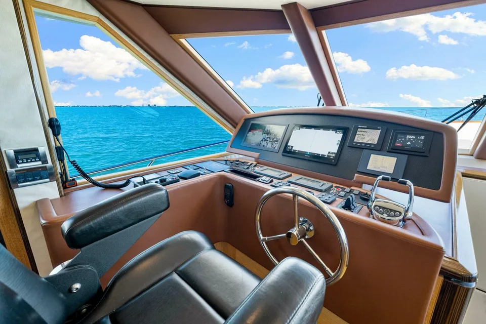 Ocean Alexander 83 Motor Yacht