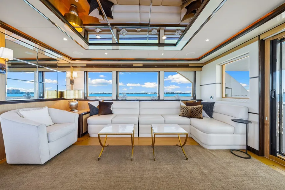 Ocean Alexander 83 Motor Yacht