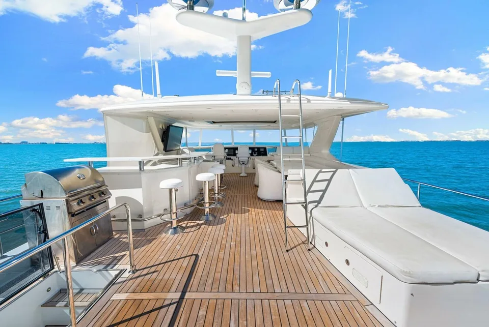 Ocean Alexander 83 Motor Yacht