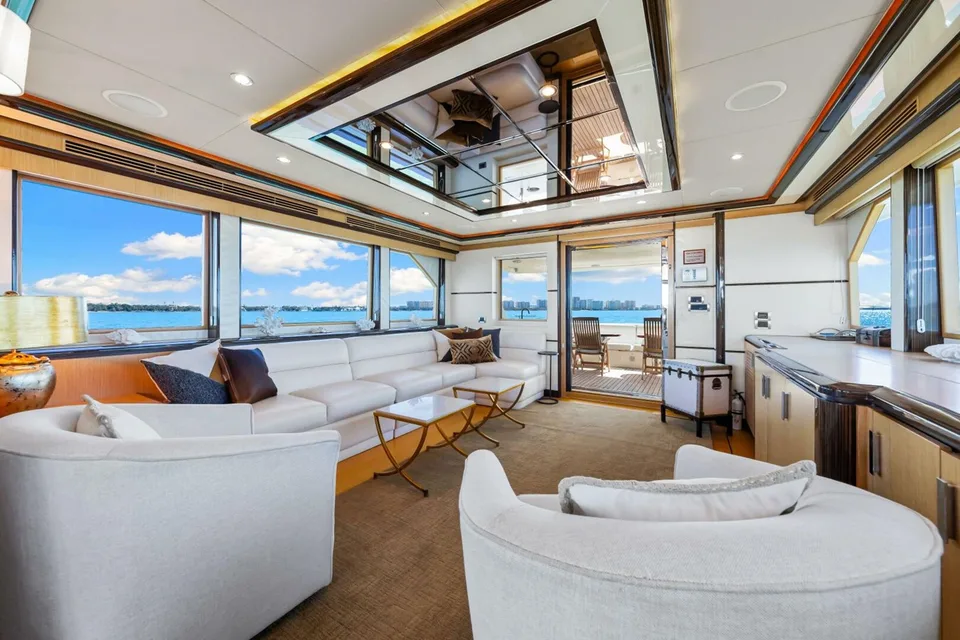 Ocean Alexander 83 Motor Yacht