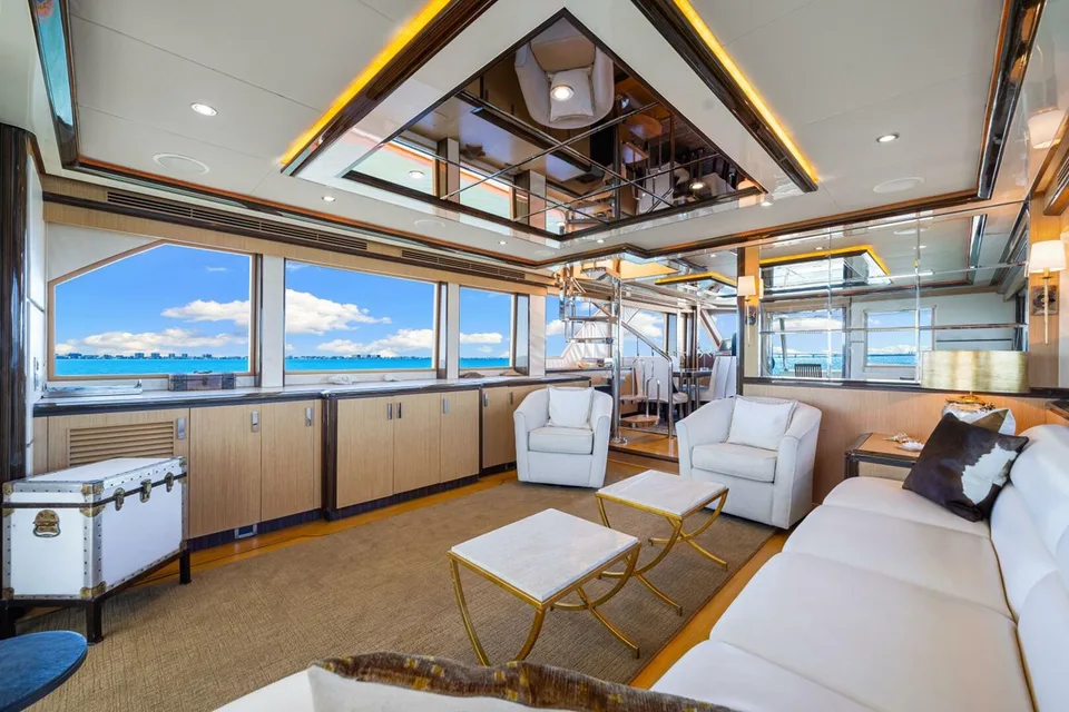 Ocean Alexander 83 Motor Yacht