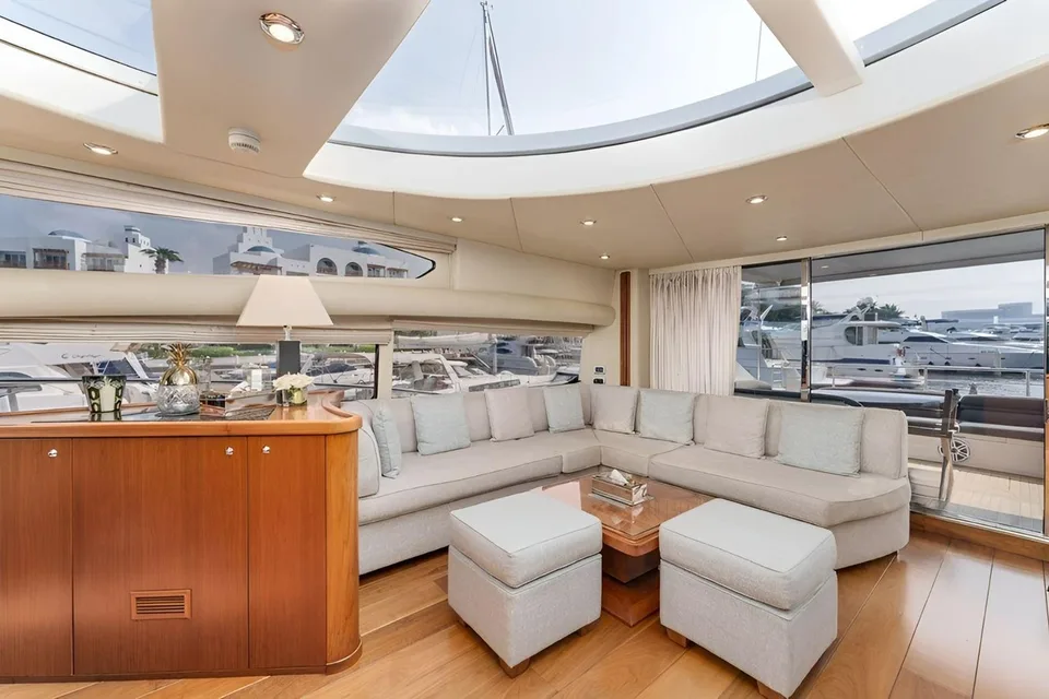 Sunseeker Predator 82