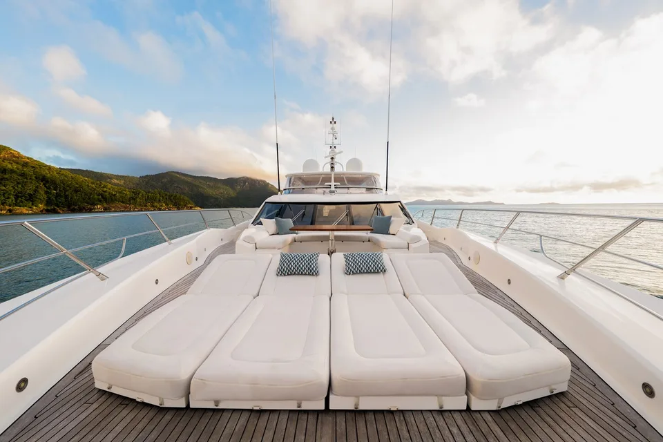 Sunseeker 115 Sport Yacht