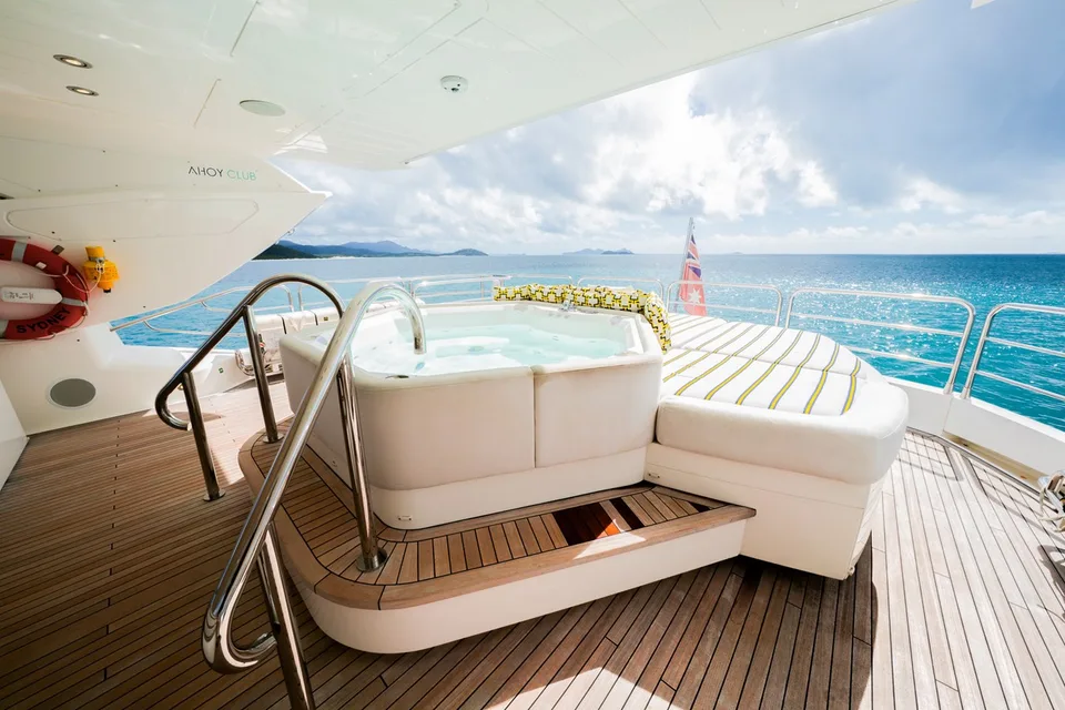Sunseeker 115 Sport Yacht