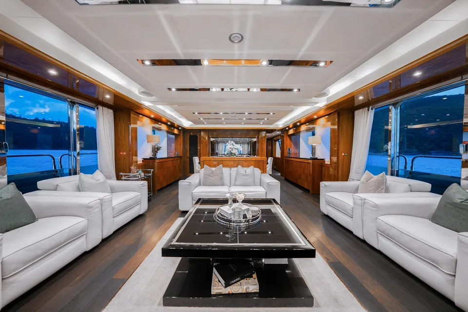 Sunseeker 115 Sport Yacht