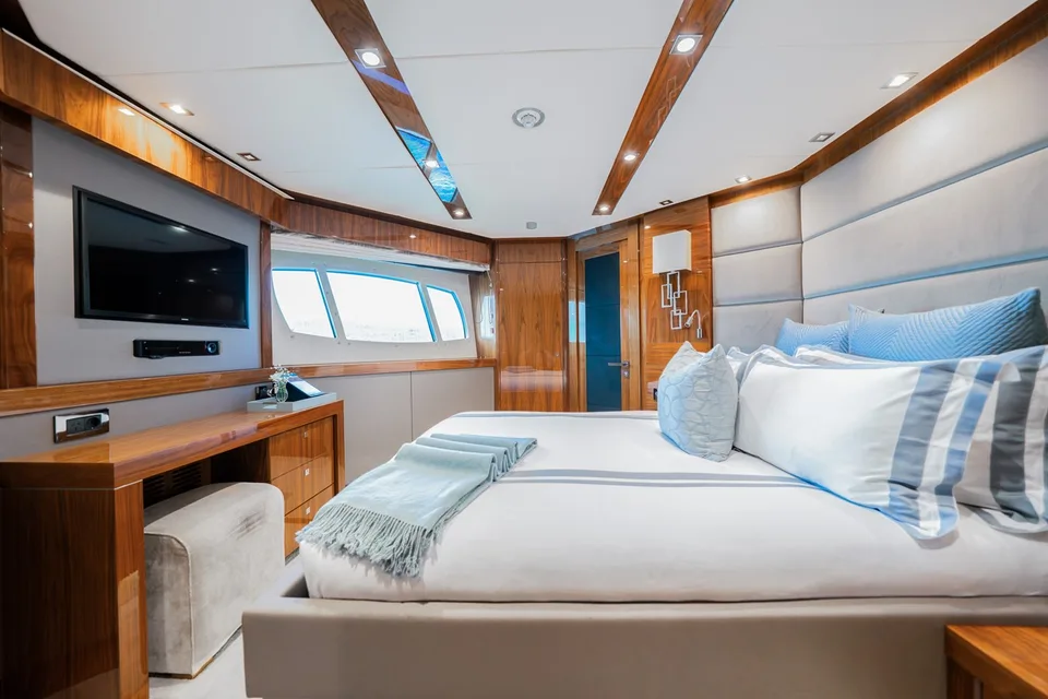 Sunseeker 115 Sport Yacht