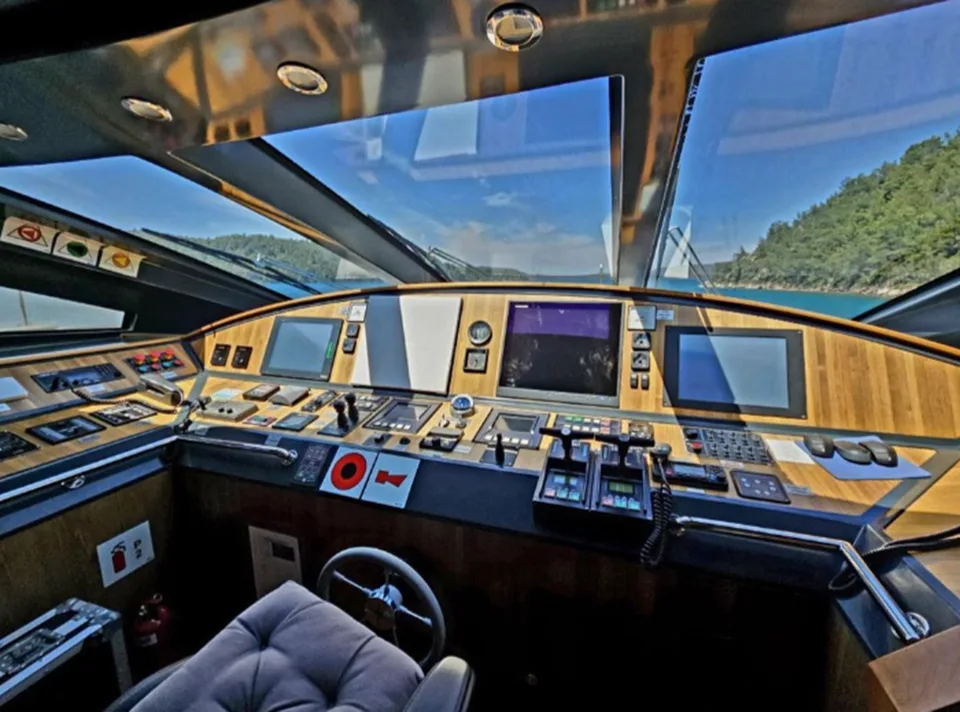 Riva 115 ATHENA