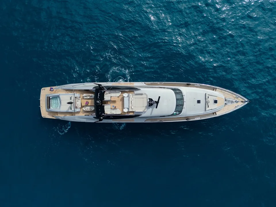 Palmer Johnson 120