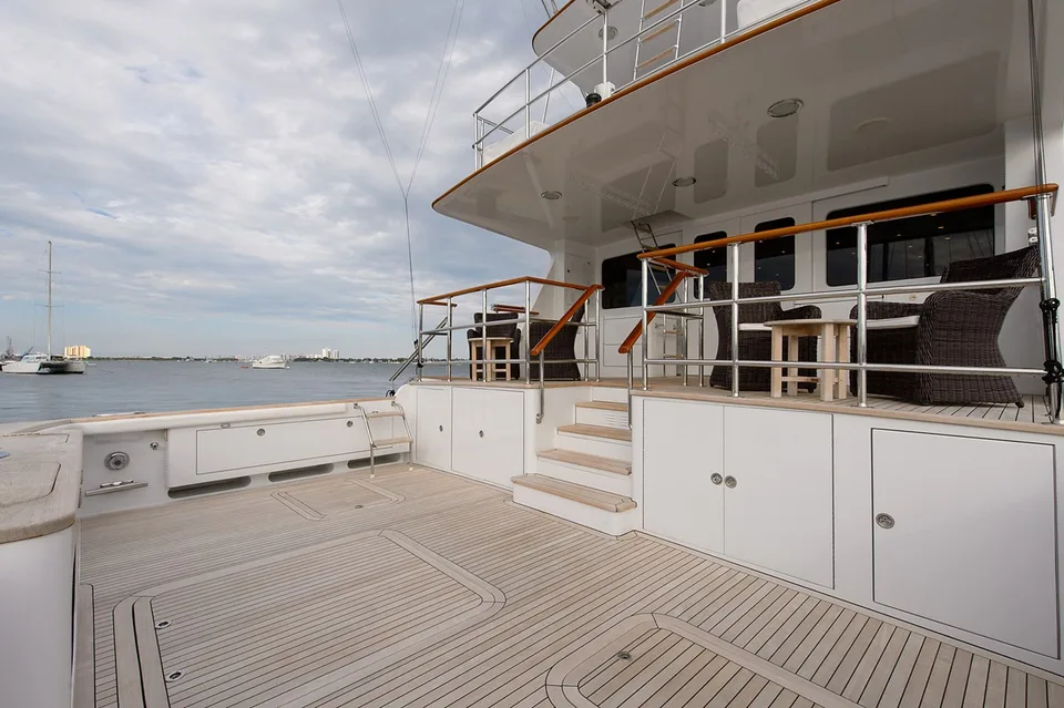 Burger Boat Company Enclosed Bridge Sportfish