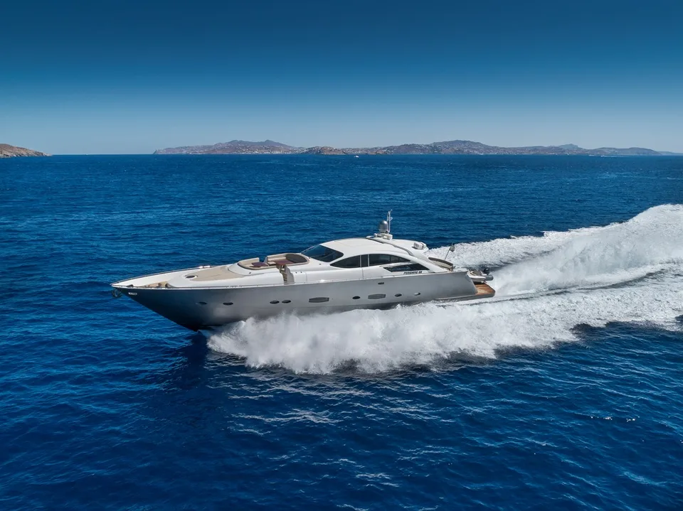 Pershing 88
