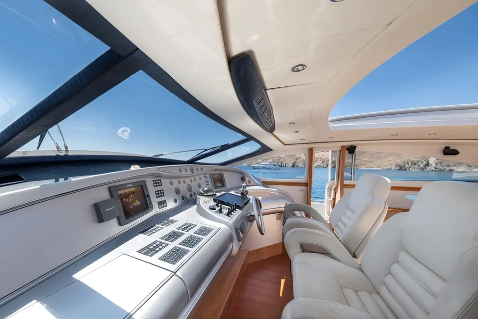 Pershing 88