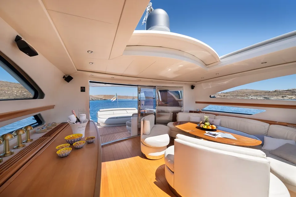 Pershing 88