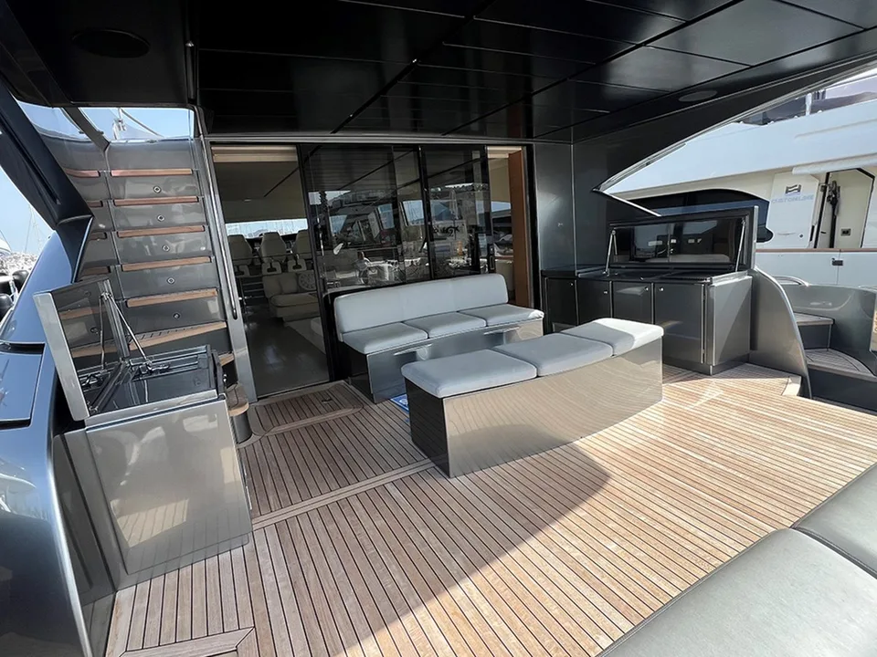 Pershing Pershing 92