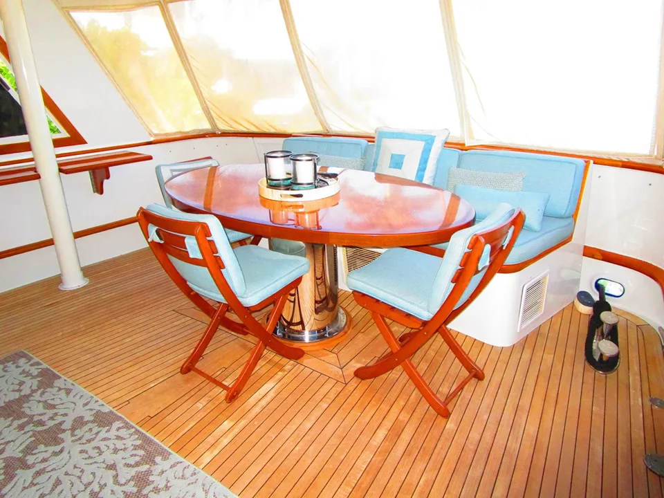 Burger Boat Company Flush Deck with Flybridge