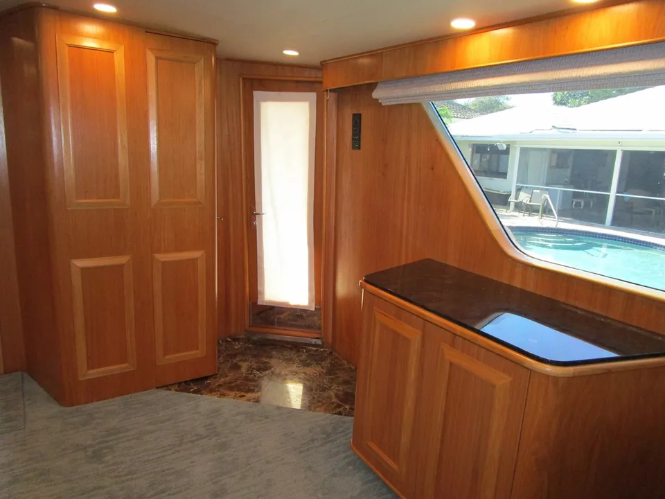 Burger Boat Company Flush Deck with Flybridge