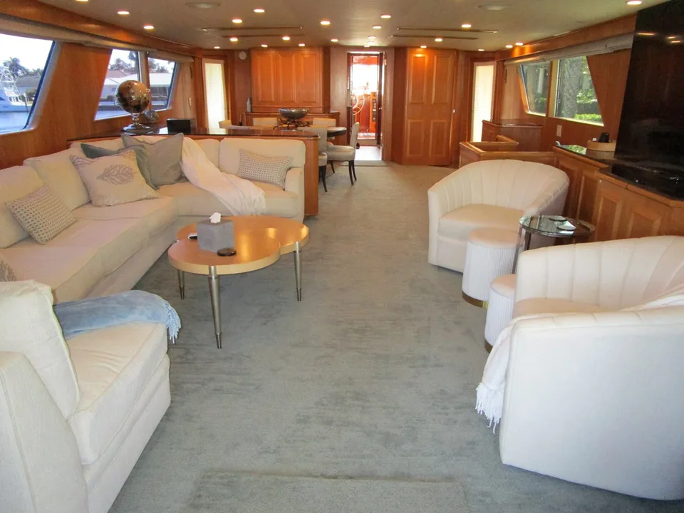 Burger Boat Company Flush Deck with Flybridge