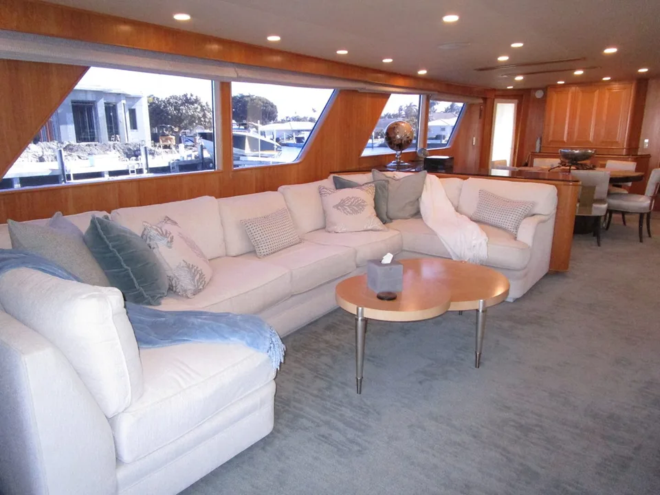 Burger Boat Company Flush Deck with Flybridge