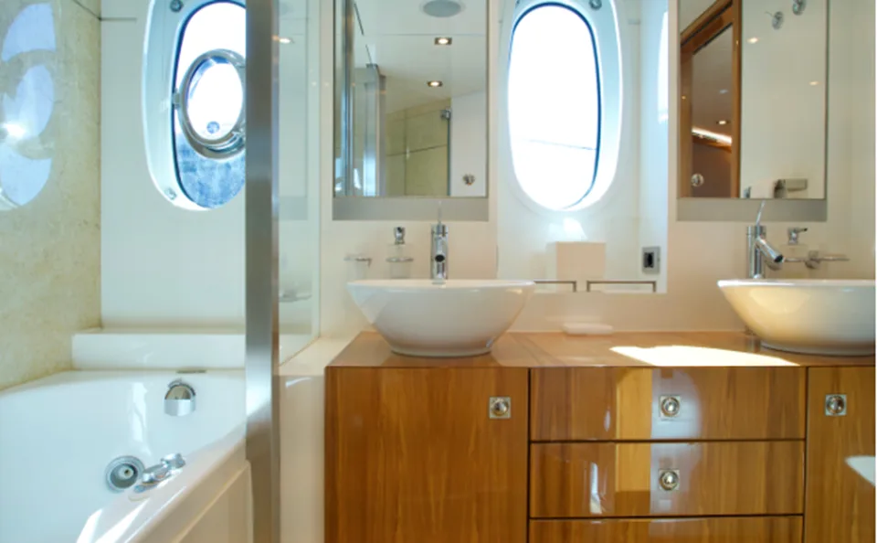 Kaiserwerft Baron 31