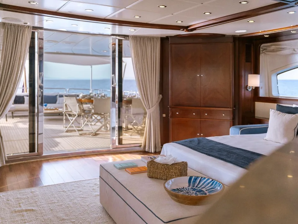 Benetti Classic 115