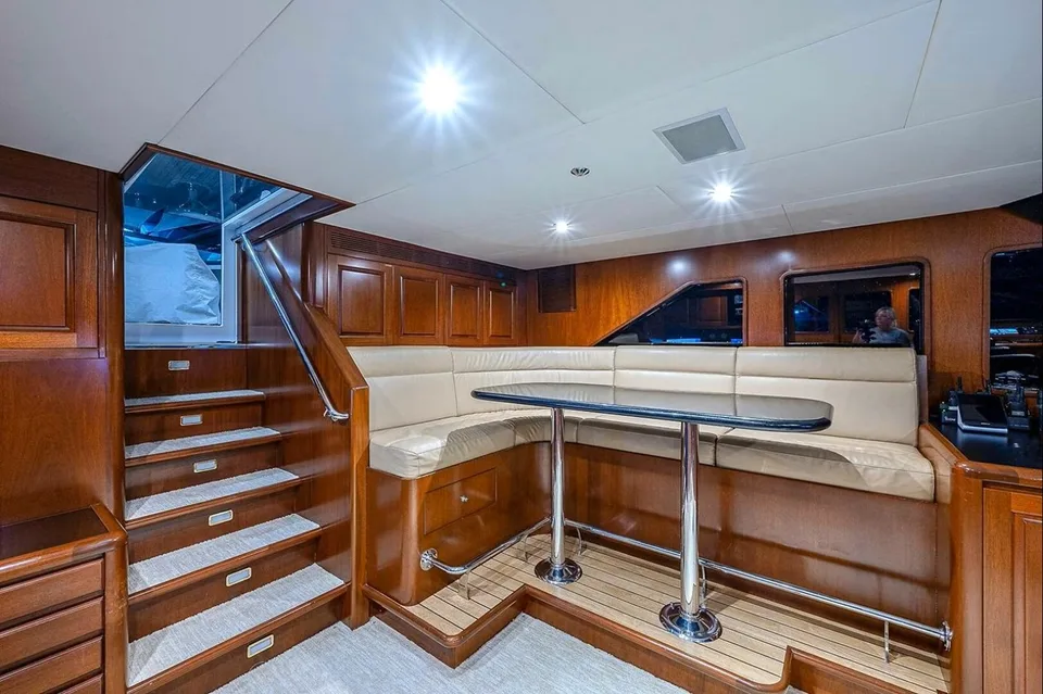 Christensen Raised Pilothouse