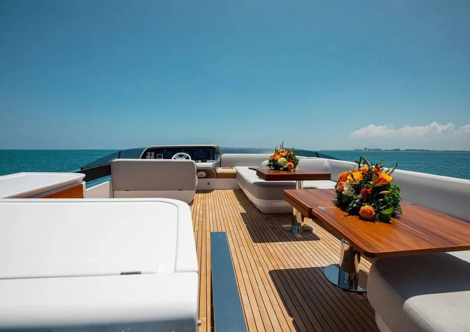 Azimut S10