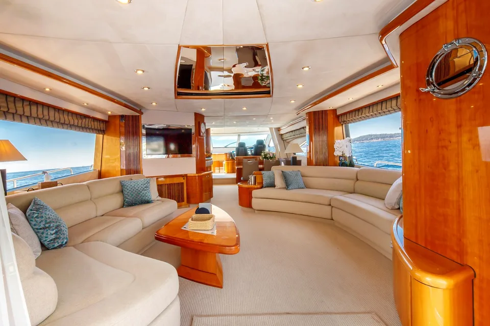 Sunseeker 82
