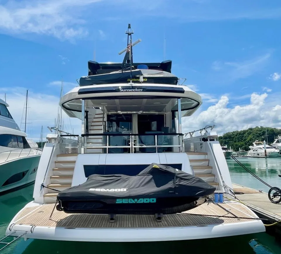 Sunseeker 88 Yacht