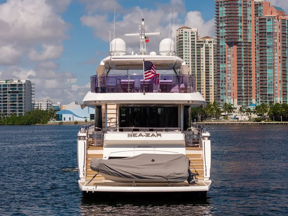Sunseeker 86 YACHT
