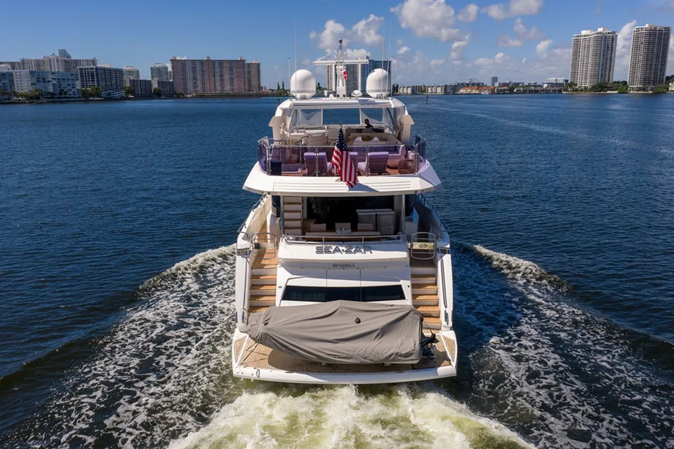 Sunseeker 86 YACHT