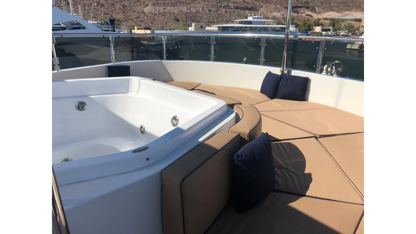 Benetti Cockpit