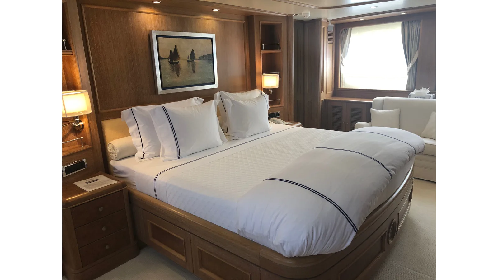 Benetti Cockpit