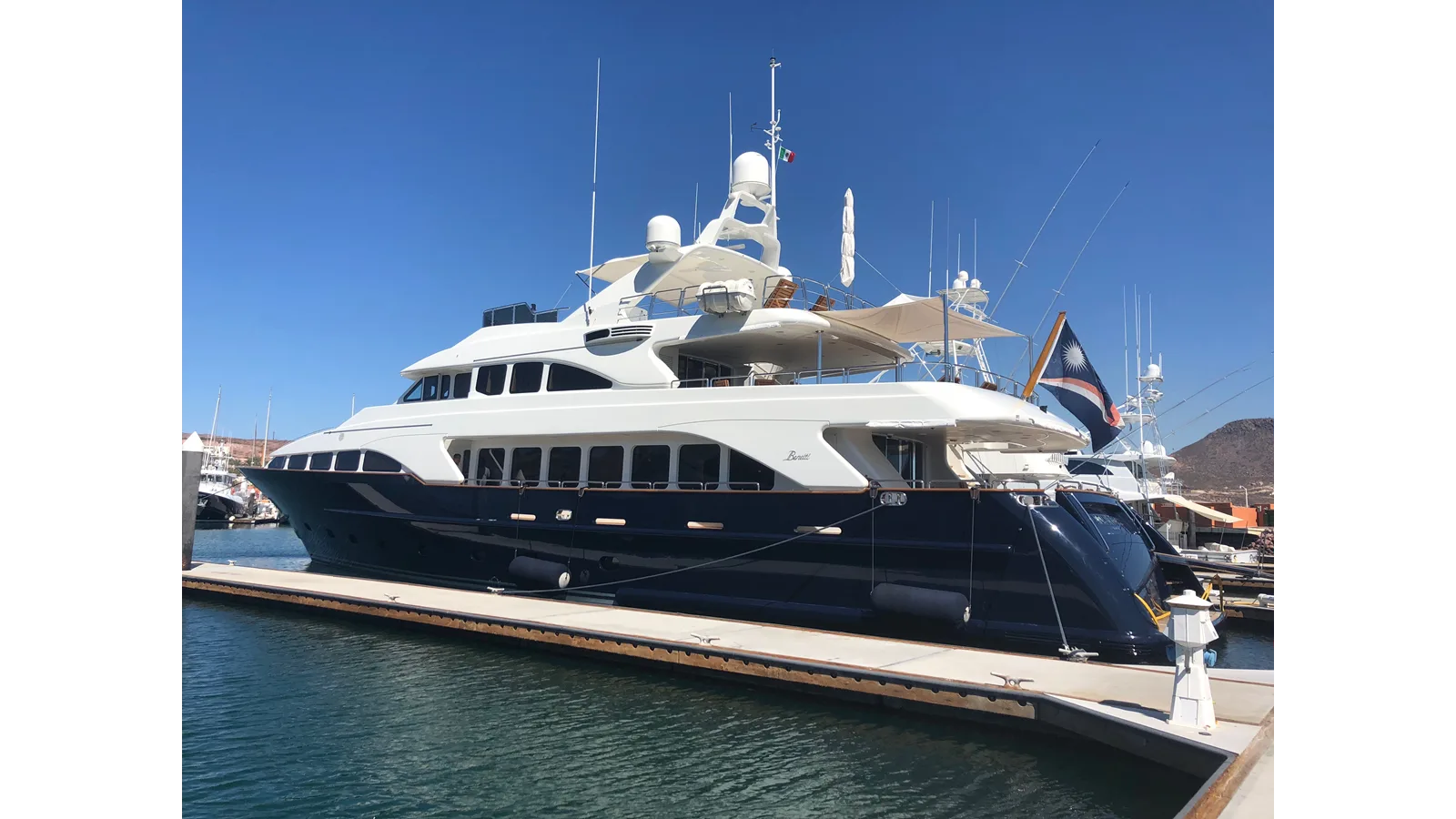 Benetti Cockpit