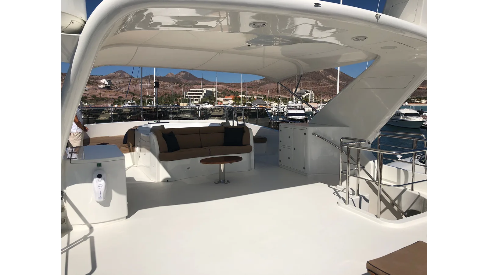 Benetti Cockpit
