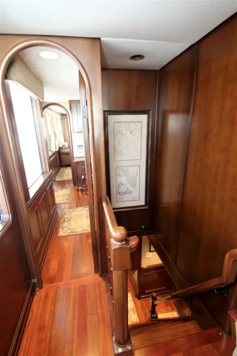 Abd Aluminum Ltd. Enclosed Pilothouse