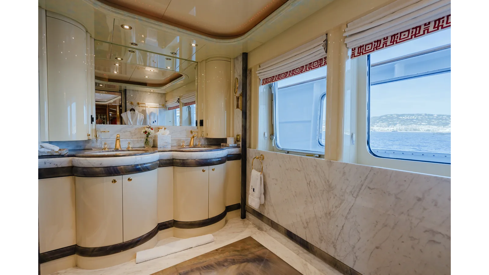 Heesen 40M