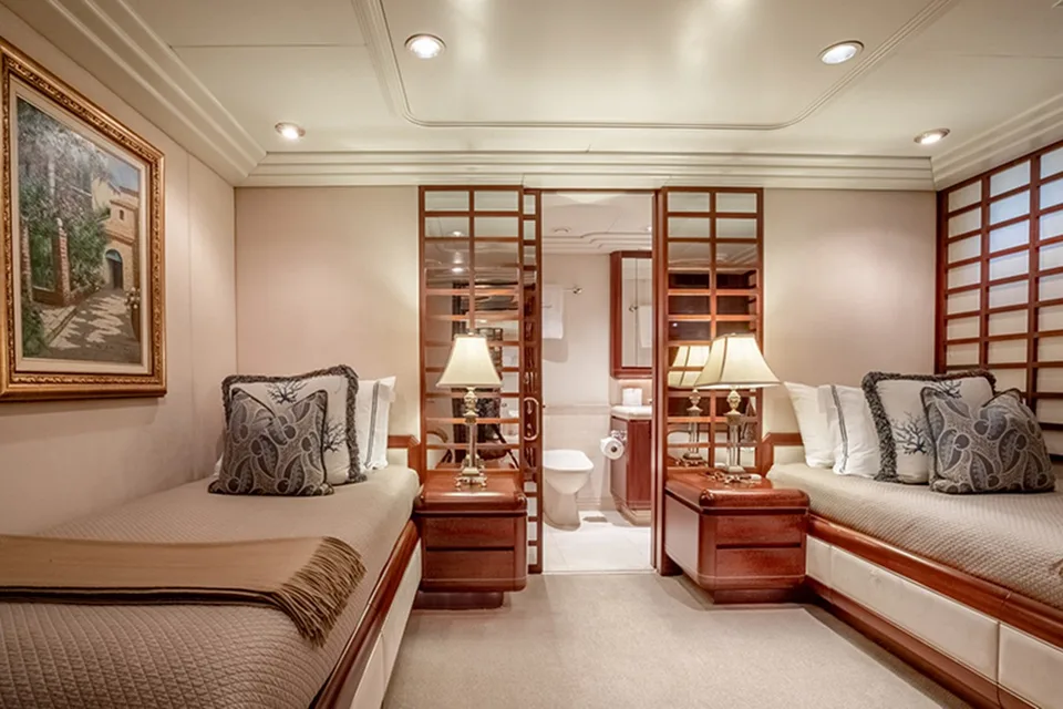 Feadship 140 Trideck
