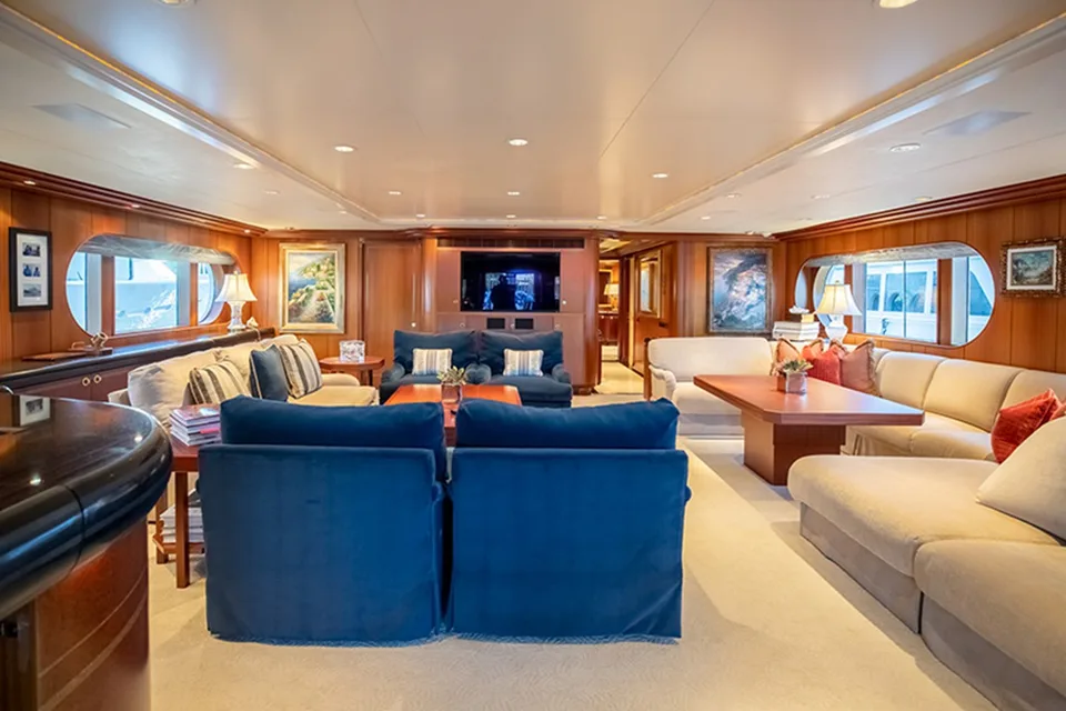 Feadship 140 Trideck