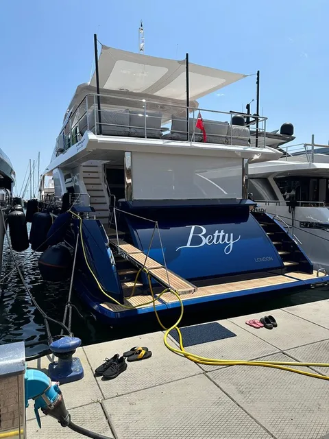 Azimut GRANDE 27 METRI