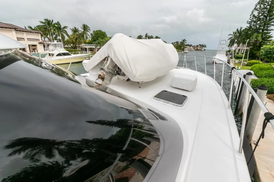 Palmer Johnson 80 Sportfish M/Y