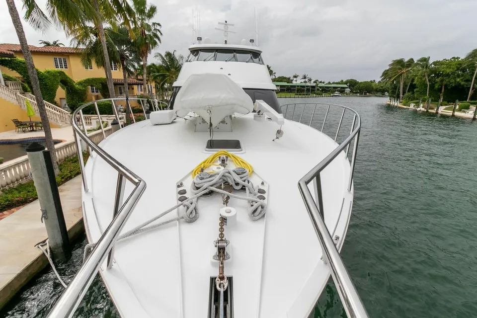 Palmer Johnson 80 Sportfish M/Y