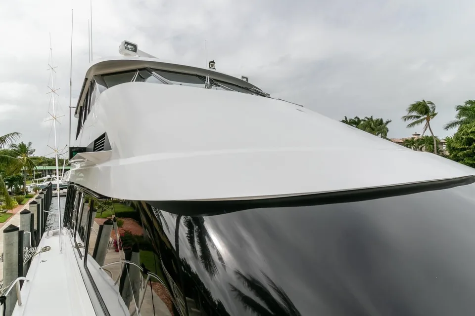 Palmer Johnson 80 Sportfish M/Y