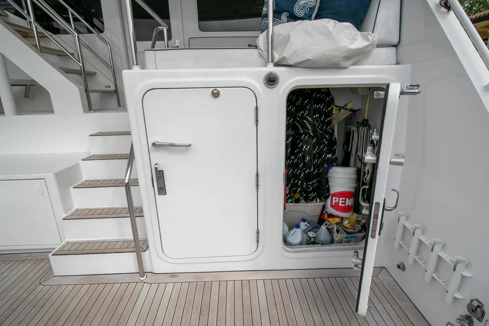 Palmer Johnson 80 Sportfish M/Y