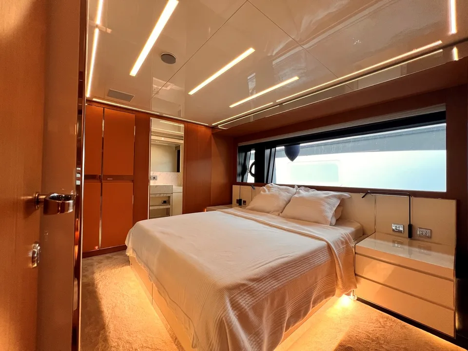 Riva 100 Corsaro