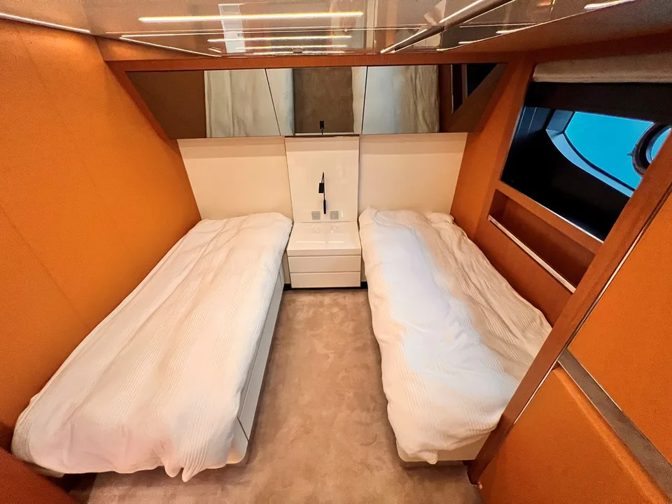 Riva 100 Corsaro