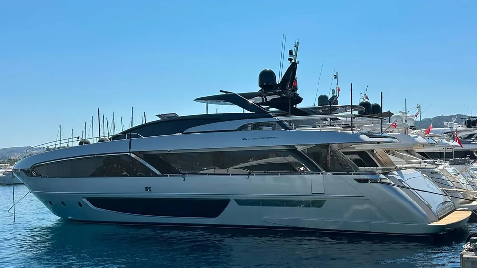 Riva 100 Corsaro